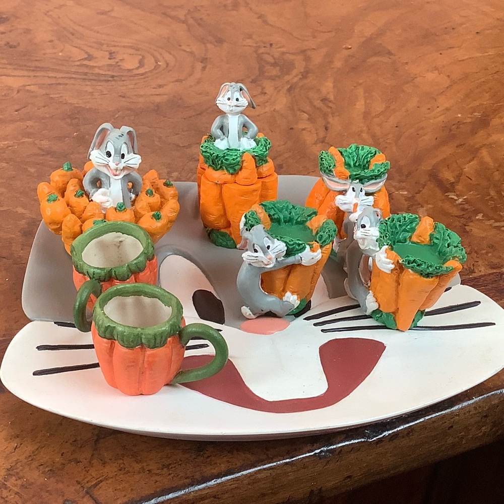 Looney Tunes Bugs Bunny Miniature Tea Set 1998 Produced For Six Flags Ceramic